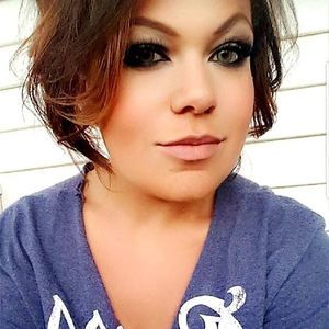 Meet your Posher, Kerri